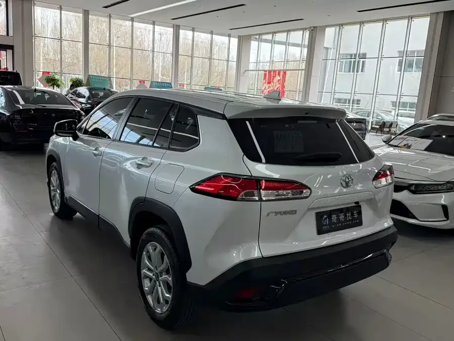 Toyota Frontlander Fenglanda 2023 2.0L CVT Leading Edition 2023 — миниатюра 2