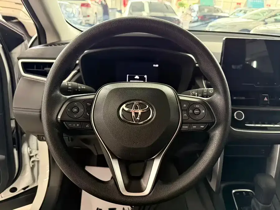 Toyota Frontlander Fenglanda 2023 2.0L CVT Leading Edition 2023 — миниатюра 3