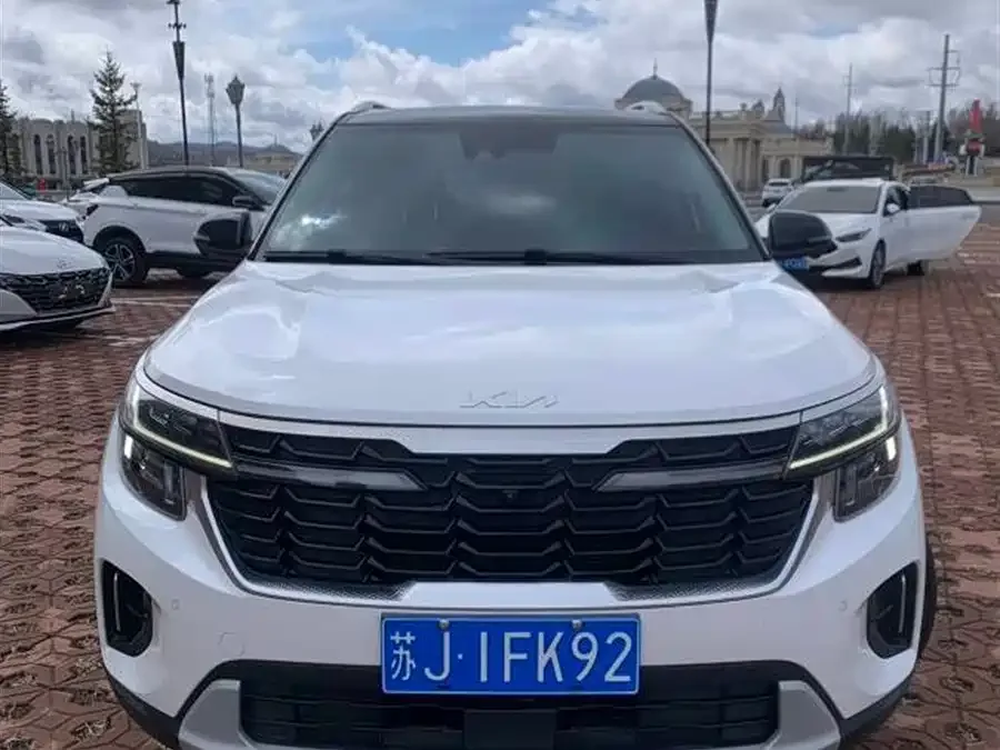 Kia Cyrus (Seltos) Sethus 2023 1.4T DCT Premium Edition 2023 — фото 1, купить с доставкой в Москву