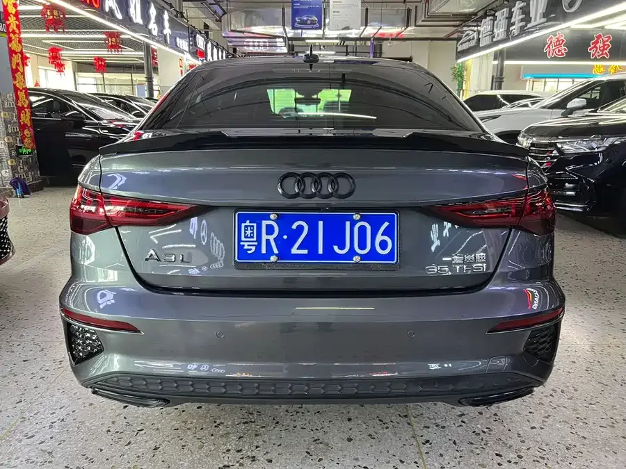 Audi A3 2022 A3L Limousine 35 TFSI Fashion Sports 2022 — миниатюра 2
