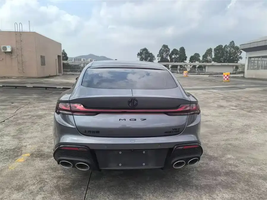 MG 7 MG7 2023 2.0T Automatic Beauty Hunter Premium Edition 2023 — миниатюра 3