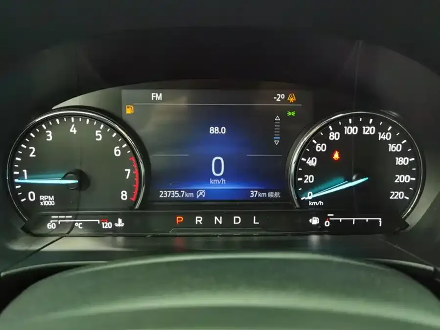 Ford Edge 2020 EcoBoost 245 2WD Leisure Edition 2023 — миниатюра 4