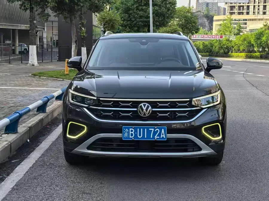 Volkswagen Tayron Tanyue 2023 330TSI 2WD Luxury Plus Advanced Edition 2023 — фото 1, купить с доставкой в Москву