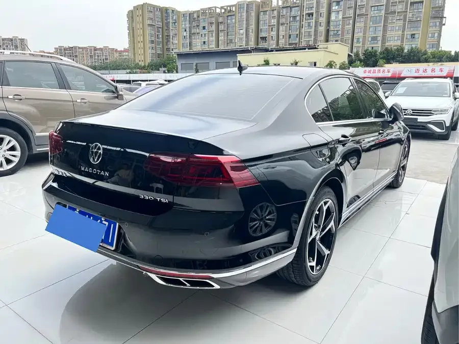 Volkswagen Magotan Magotan 2023 2 million commemorative edition 330TSI DSG luxury model 2022 — миниатюра 3