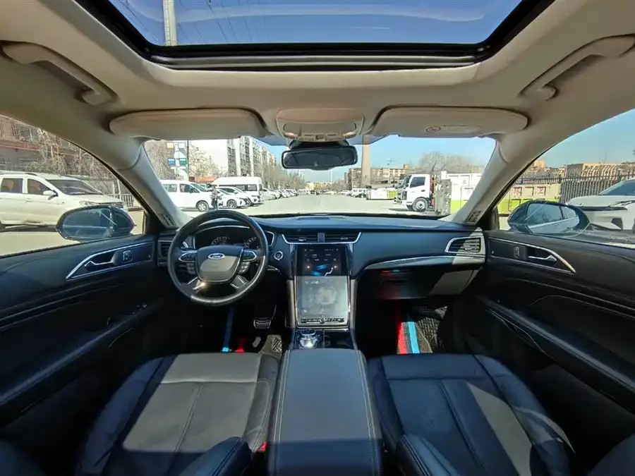Ford Taurus Taurus 2019 EcoBoost 245 Exclusive Edition 2022 — миниатюра 3
