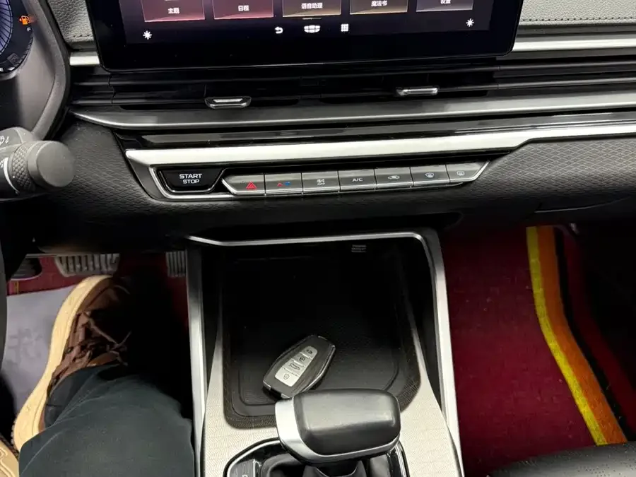 Geely Emgrand Emgrand 2022 4th Generation 1.5L CVT Premium Edition 2022 — миниатюра 3