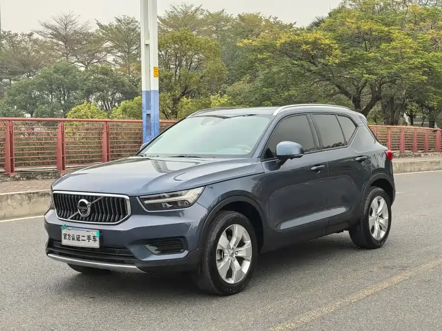 Volvo XC40 2022 T3 Zhixing Fashion Edition 2022 — фото 1, купить с доставкой в Москву