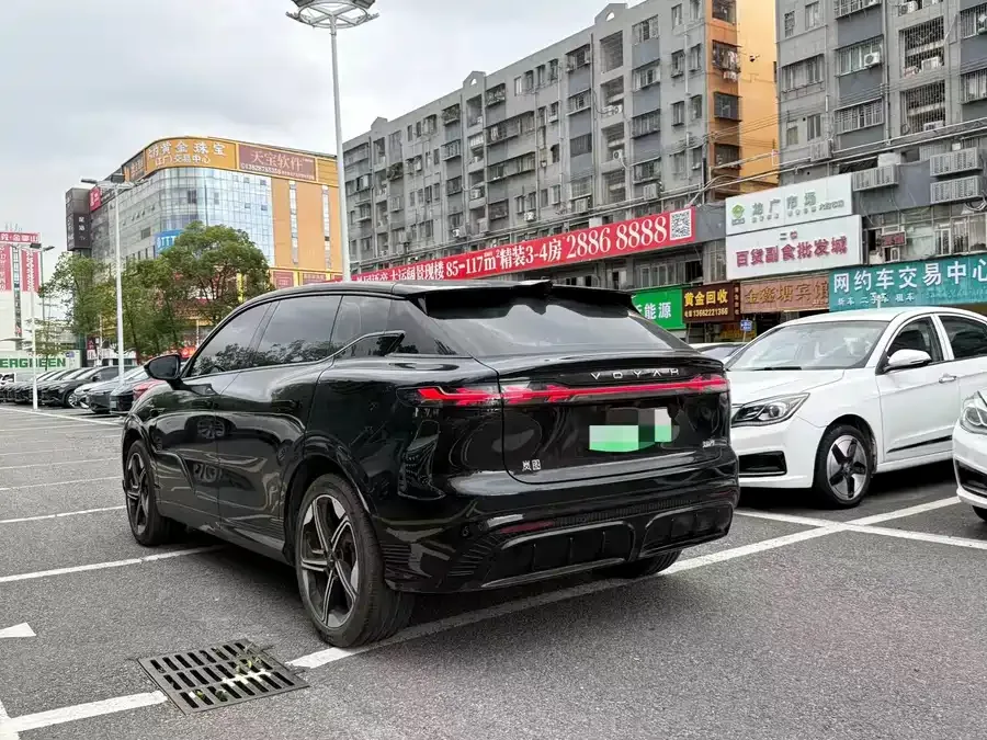 Voyah Courage Lantu Zhiyin 2024 long-range supercharged version 2025 — миниатюра 3