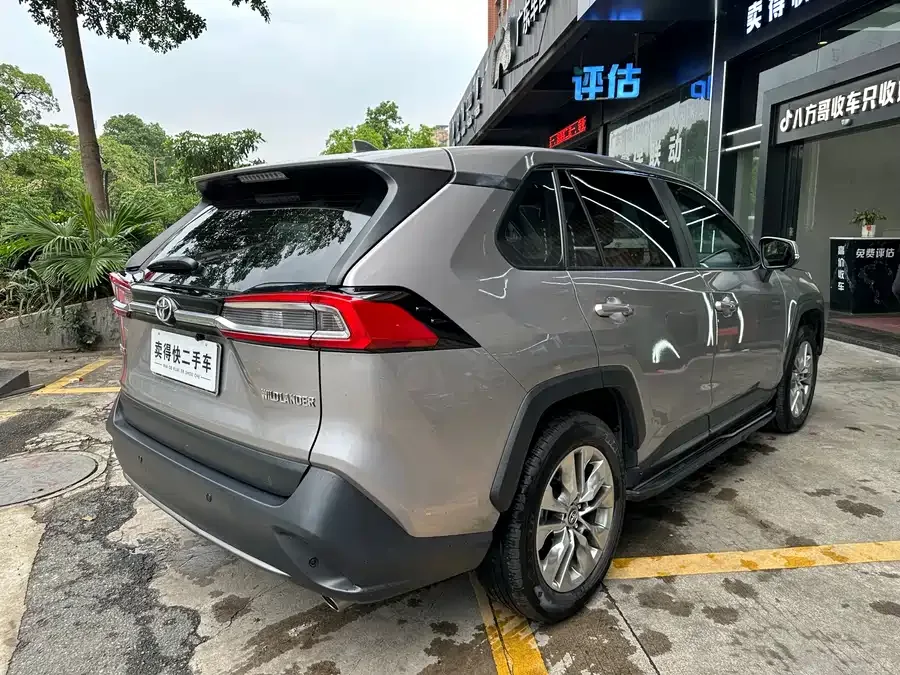 Toyota Wildlander Wildlander 2023 2.0L CVT 2WD Leading Edition 2023 — миниатюра 4