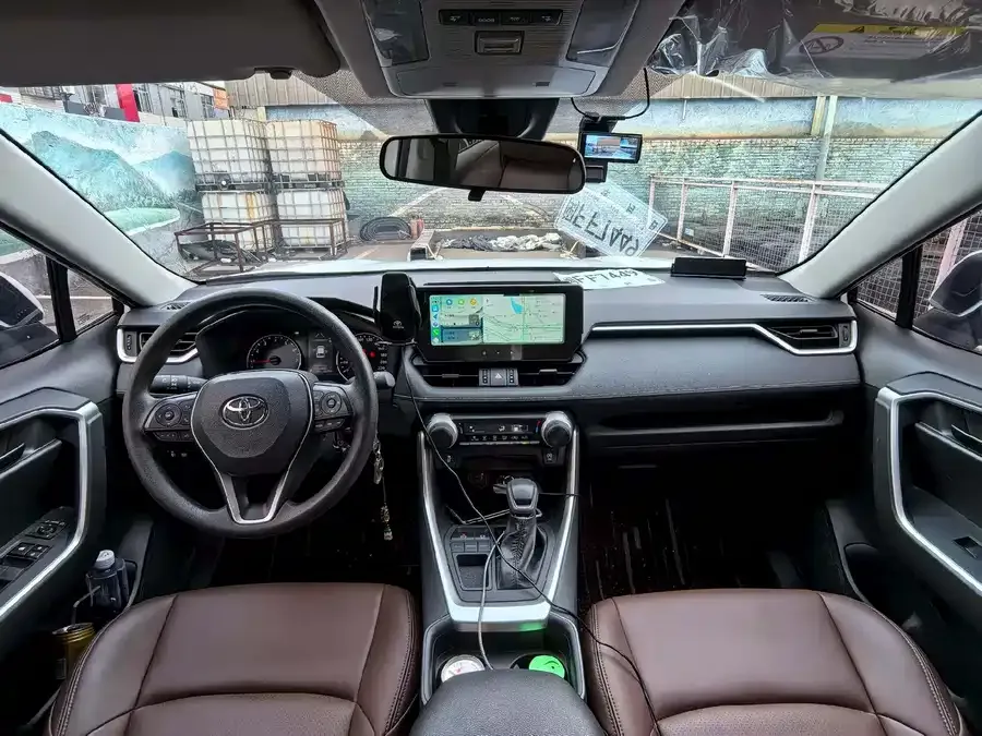 Toyota Wildlander Wildlander 2024 2.0L CVT 2WD Leading Edition 2025 — миниатюра 2