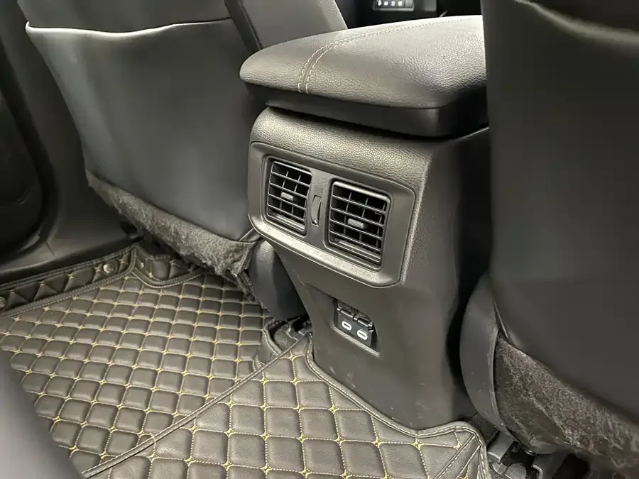 Toyota Wildlander Wildlander 2024 2.0L CVT 2WD Luxury PLUS Edition 2025 — миниатюра 4