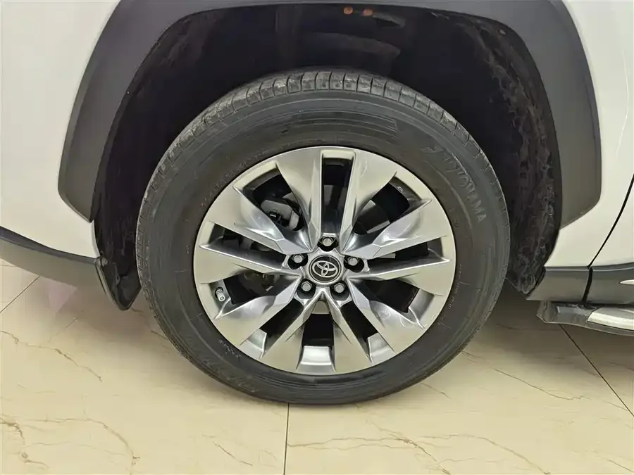 Toyota Wildlander Wildlander 2022 2.0L CVT 2WD Luxury Edition 2022 — миниатюра 3