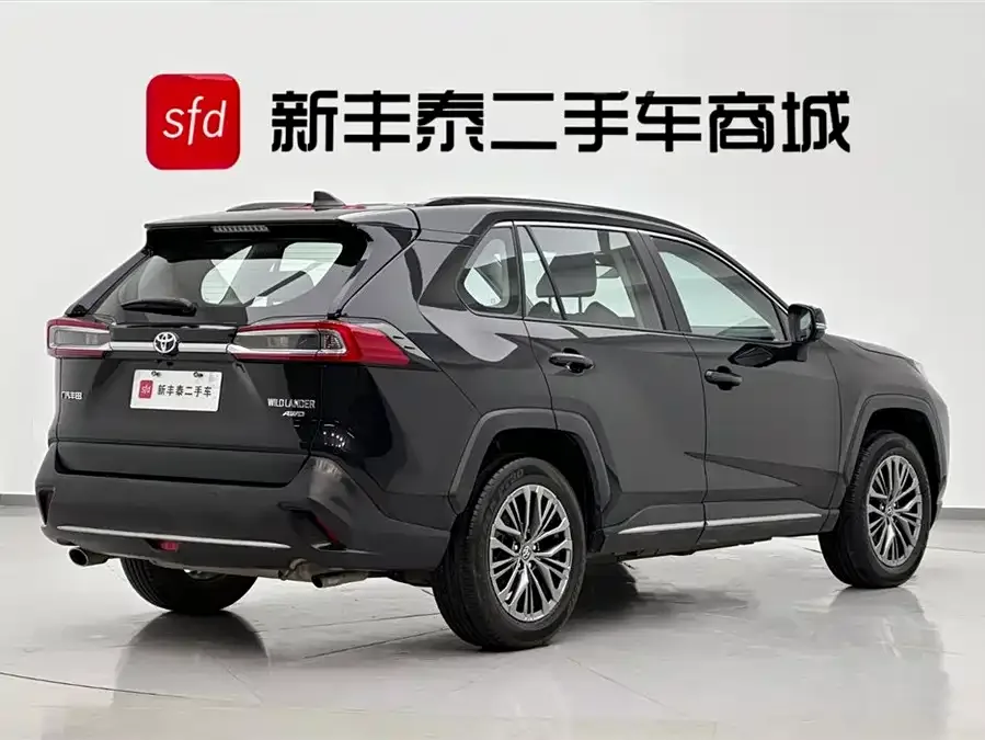 Toyota Wildlander Wildlander 2023 2.0L CVT 4WD Luxury PLUS Edition 2023 — миниатюра 2