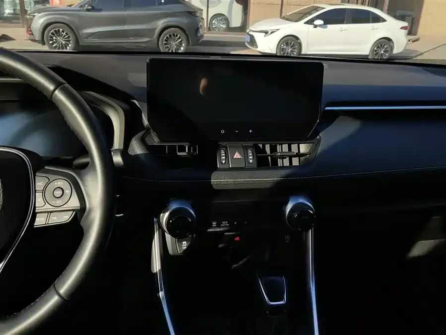 Toyota Wildlander Wildlander 2023 2.0L CVT 4WD Luxury PLUS Edition 2023 — миниатюра 4