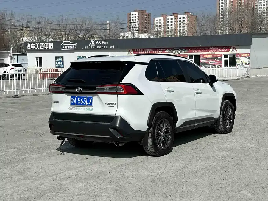 Toyota Wildlander Wildlander 2023 2.0L CVT 4WD Luxury PLUS Edition 2023 — миниатюра 4