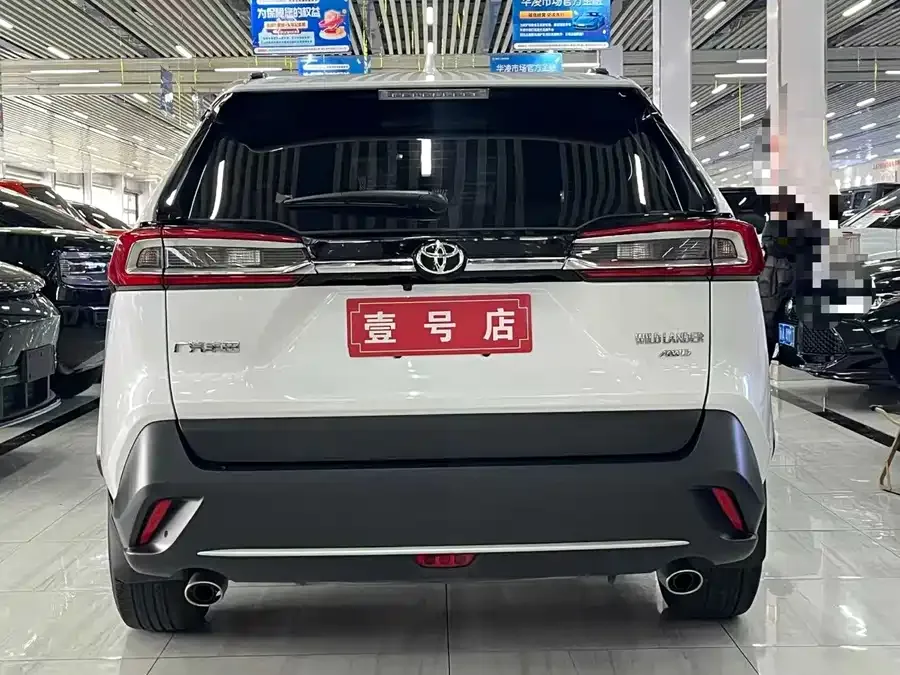 Toyota Wildlander Wildlander 2023 2.0L CVT 4WD Luxury PLUS Edition 2023 — миниатюра 2