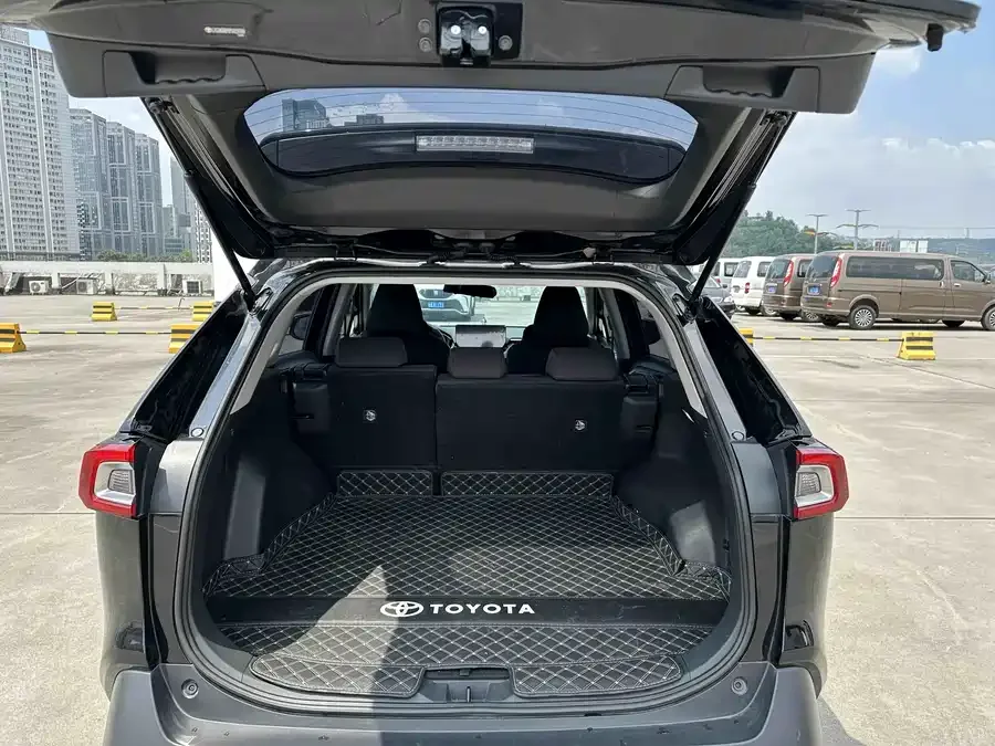 Toyota Wildlander Wildlander 2023 2.0L CVT 2WD Leading Edition 2023 — миниатюра 3