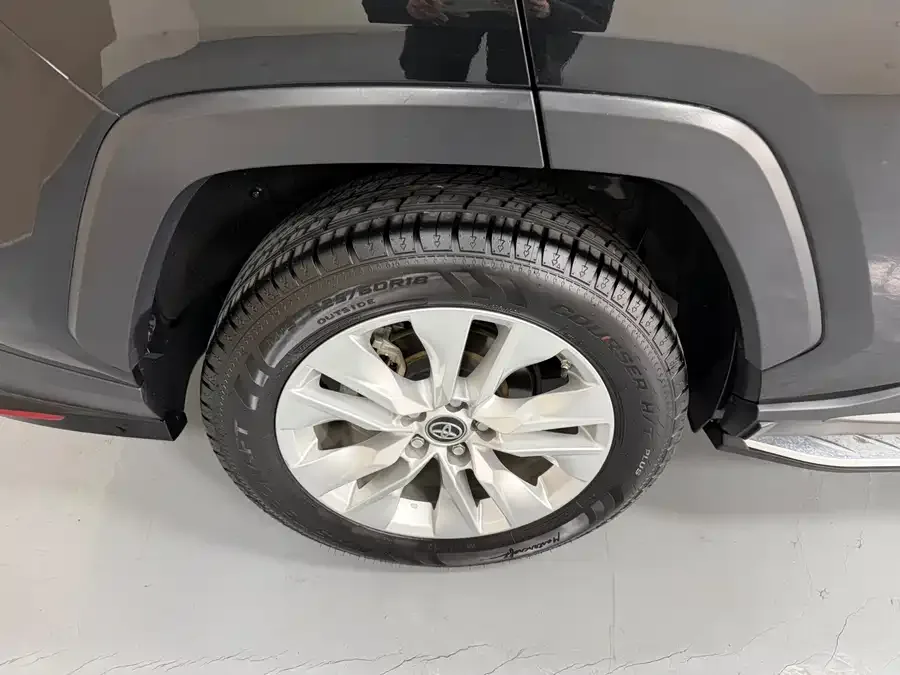 Toyota Wildlander Wildlander 2022 2.0L CVT 2WD Leading Edition 2022 — миниатюра 5