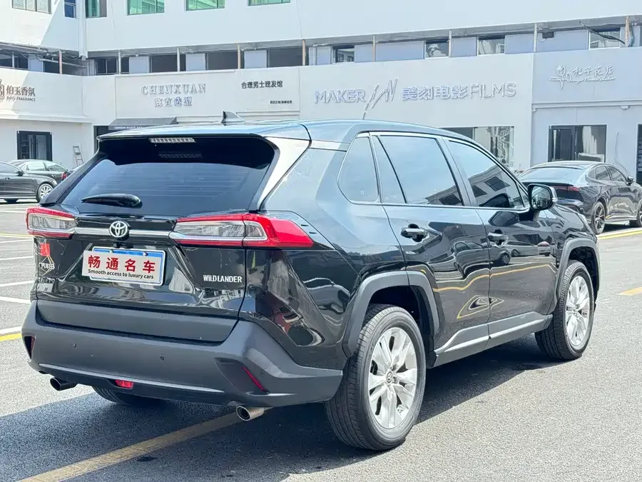 Toyota Wildlander Wildlander 2022 2.0L CVT 2WD Leading Edition 2022 — миниатюра 3
