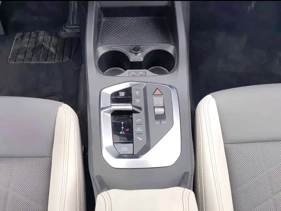 BMW 2 series BMW 2 Series 2025 225L M Sports Package 2025 — миниатюра 3