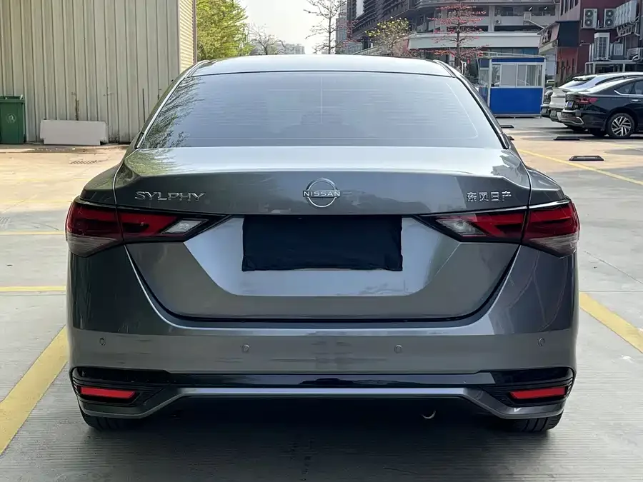 Nissan Sylphy Sylphy 2023 facelift 1.6L CVT Intelligent Driving Edition 2024 — миниатюра 2