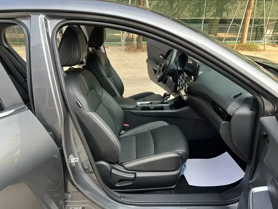 Nissan Sylphy Sylphy 2023 facelift 1.6L CVT Intelligent Driving Edition 2024 — миниатюра 3