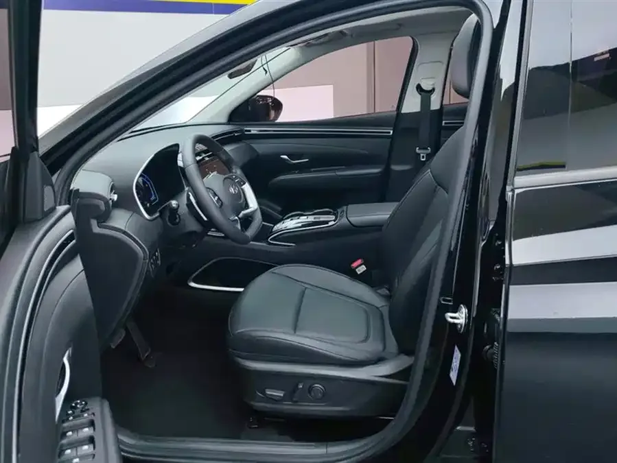 Hyundai Tucson L Tucson 2023 Tucson L 1.5T Automatic 2WD DLX Luxury Edition 2023 — миниатюра 3
