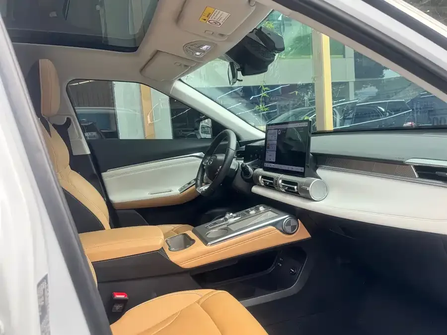 GAC Trumpchi video cool Yingku 2022 1.5T Supernova Pro Edition 2022 — миниатюра 3