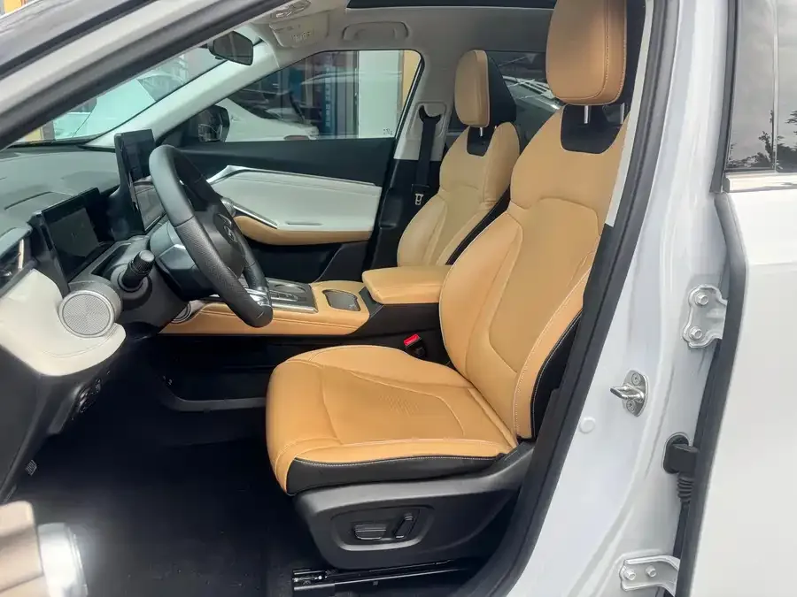 GAC Trumpchi video cool Yingku 2022 1.5T Supernova Pro Edition 2022 — миниатюра 4