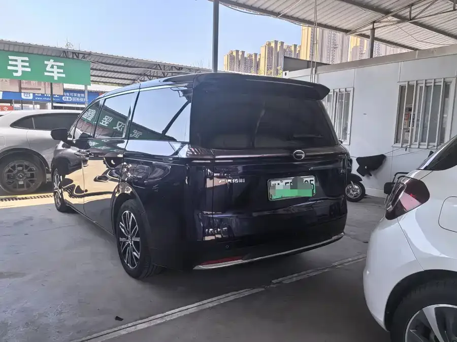 GAC Trumpchi E8 New Energy Trumpchi E8 New Energy 2024 Model 150km MAX 2024 — миниатюра 3