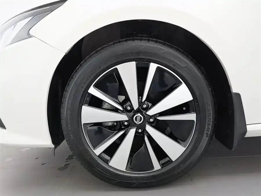 Nissan Altima Teana 2021 2.0L XL Comfort Edition 2022 — миниатюра 5