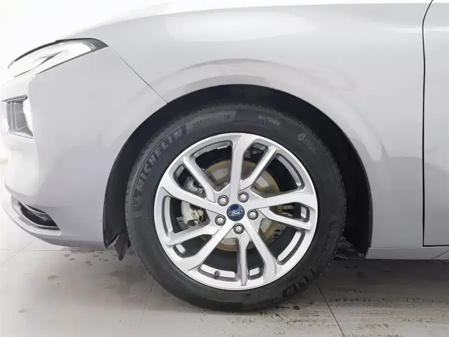 Ford Mondeo 2022 Mondeo EcoBoost 245 Luxury 2022 — миниатюра 5