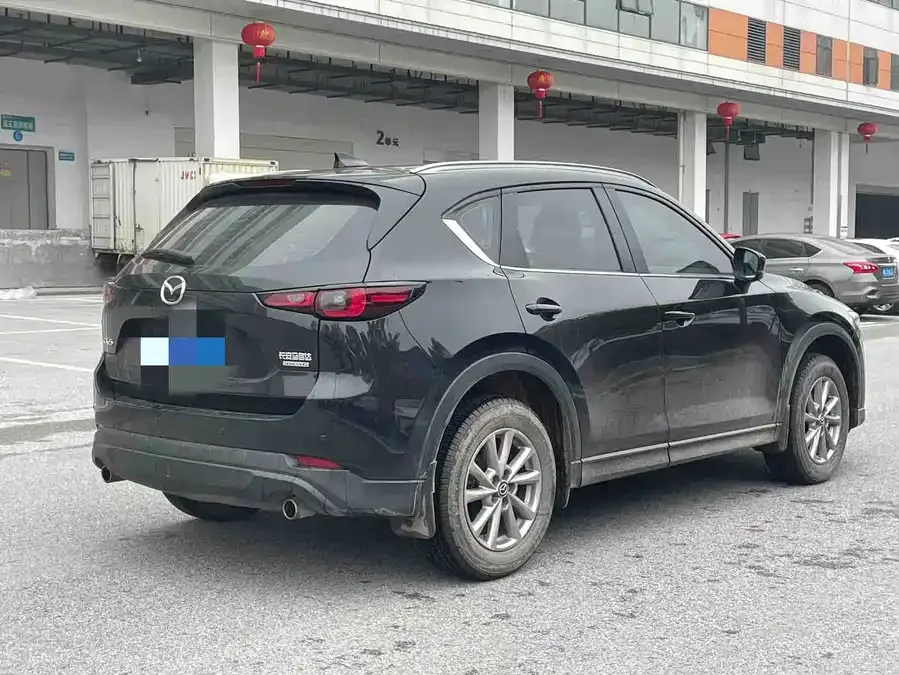 Mazda CX5 2024 2.0L automatic two-wheel drive comfort model 2024 — миниатюра 3