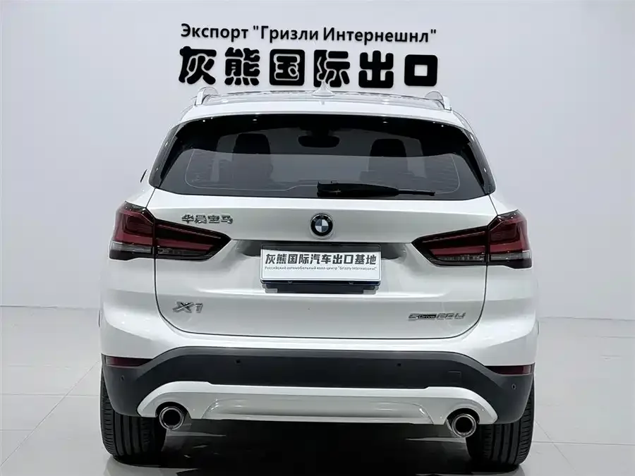BMW X1 2021 sDrive20Li Fashion Edition 2022 — миниатюра 2