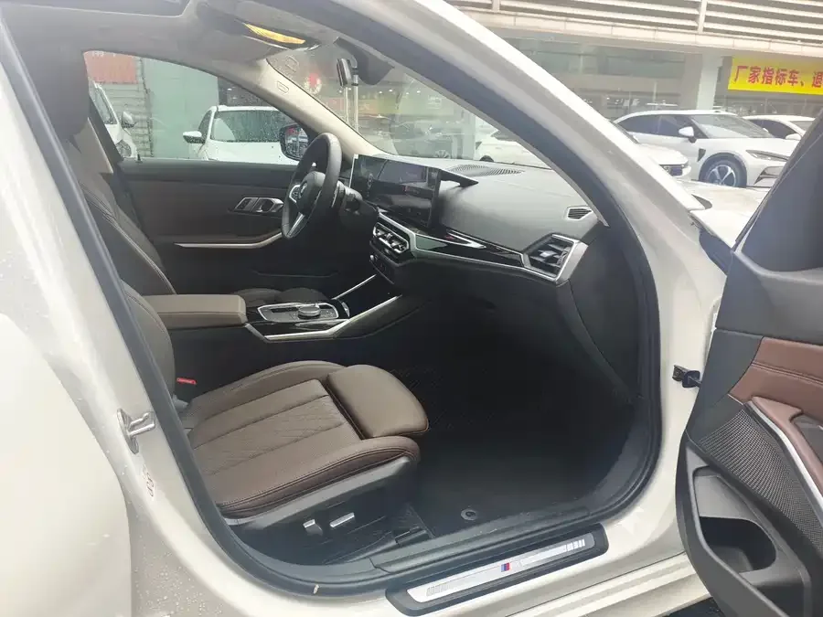 BMW 3 series BMW 3 Series 2023 320Li M Sport Package 2023 — миниатюра 3