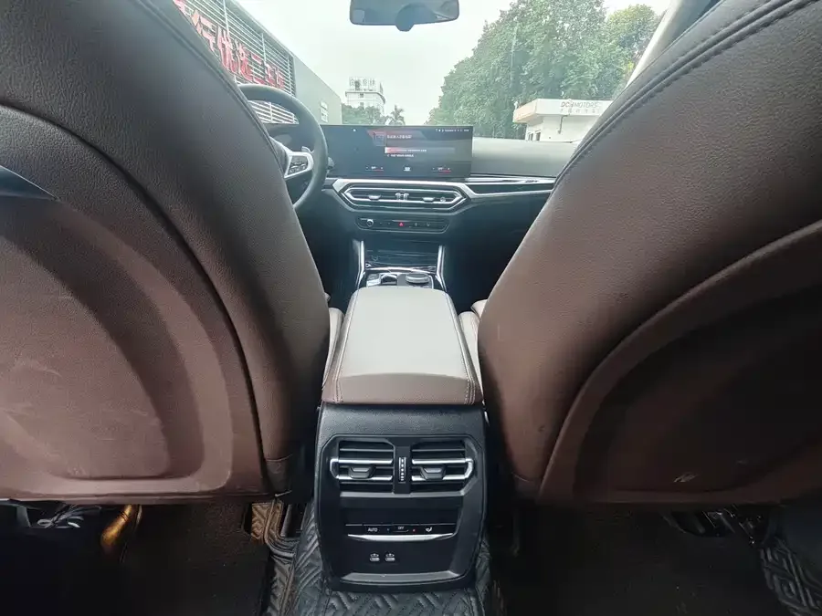 BMW 3 series BMW 3 Series 2023 320Li M Sport Package 2023 — миниатюра 5