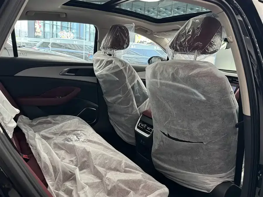 Hongqi H5 PHEV Hongqi H5 PHEV 2025 130 Super Hybrid Edition 2026 — миниатюра 4