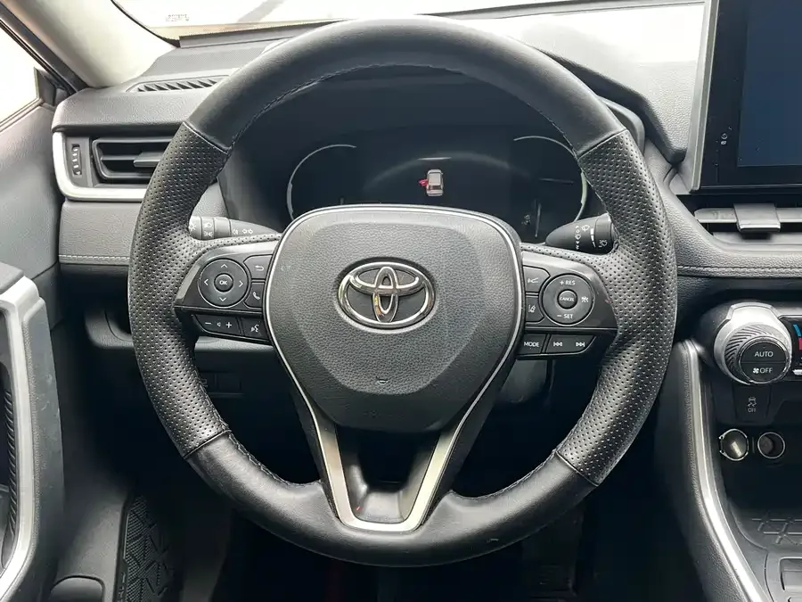 Toyota RAV4 RAV4 Rongfang 2022 2.0L CVT 4WD Fashion PLUS Edition 2022 — миниатюра 3
