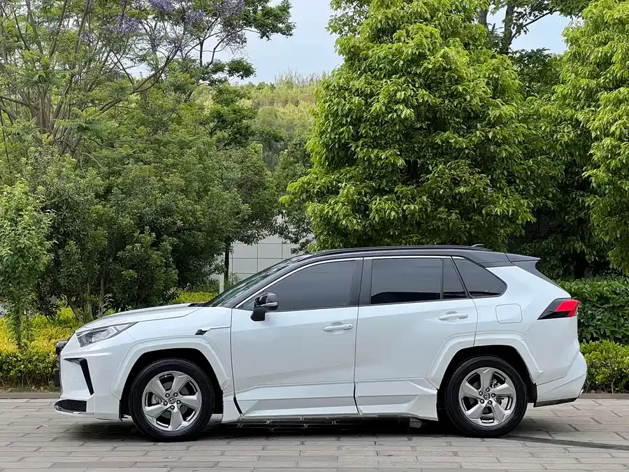 Toyota RAV4 RAV4 Rongfang 2022 2.0L CVT 4WD Fashion PLUS Edition 2022 — миниатюра 5