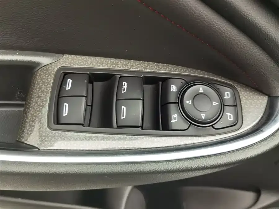 Chevrolet Malibu XL Malibu XL 2022 Redline 550T Automatic Sharp Edition 2022 — миниатюра 3