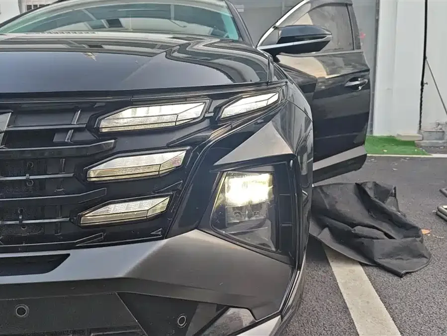 Hyundai Tucson L Tucson 2025 Tucson L 1.5T Premium Edition 2025 — миниатюра 2