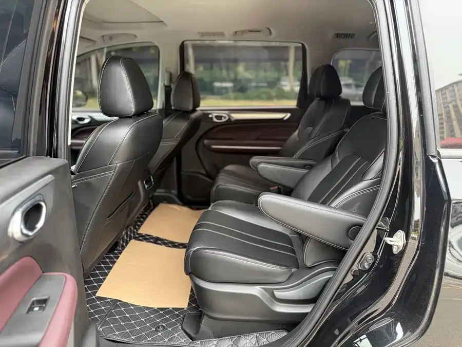 GAC Trumpchi M6 Trumpchi M6 2023 PRO 270T DCT Luxury Edition 2023 — миниатюра 2