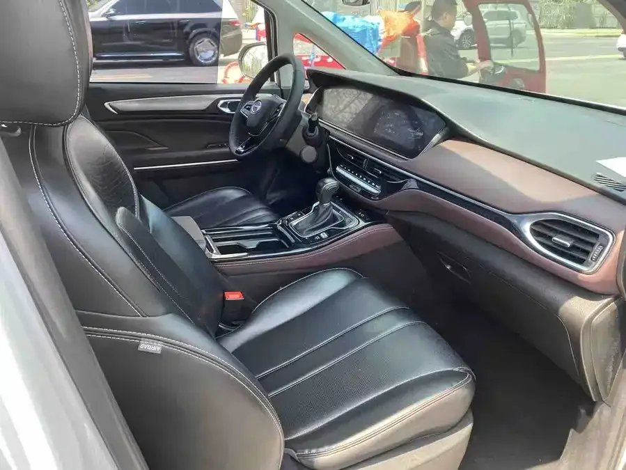 GAC Trumpchi M6 Trumpchi M6 2023 PRO 270T DCT Luxury Edition 2023 — миниатюра 2
