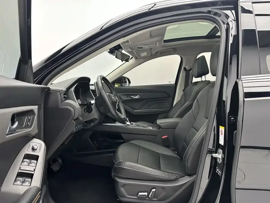 Haval Chitu (Red Rabbit) Haval Chitu 2022 Jinxiang Edition 1.5T Bronze Rabbit 2022 — миниатюра 2