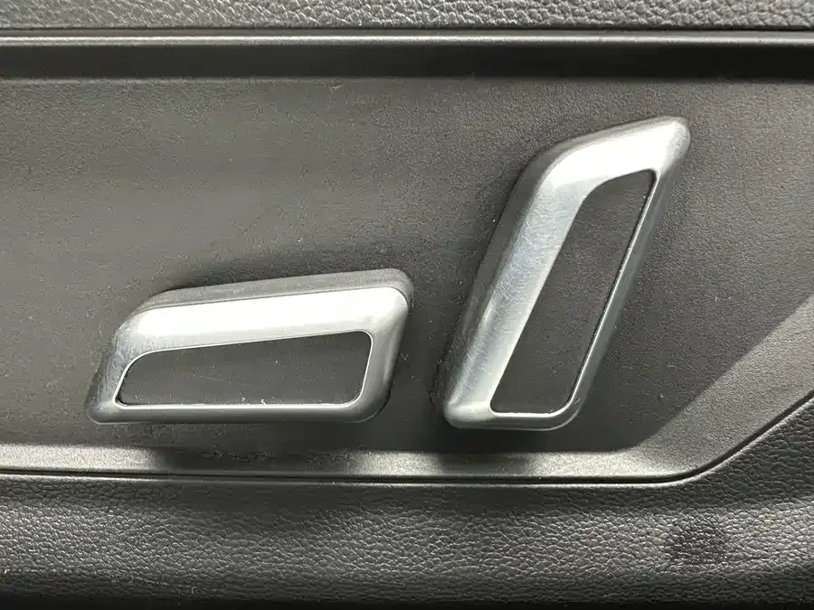 Haval Chitu (Red Rabbit) Haval Chitu 2022 Jinxiang Edition 1.5T Bronze Rabbit 2022 — миниатюра 4