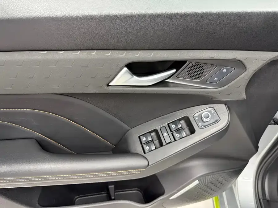 Haval Chitu (Red Rabbit) Haval Chitu 2022 Jinxiang Edition 1.5T Bronze Rabbit 2022 — миниатюра 4