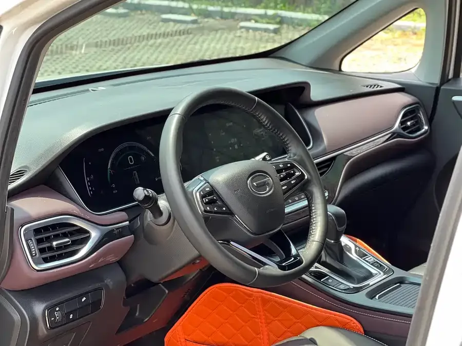 GAC Trumpchi M6 Trumpchi M6 2021 270T DCT Luxury Edition (seven seats) 2023 — миниатюра 4