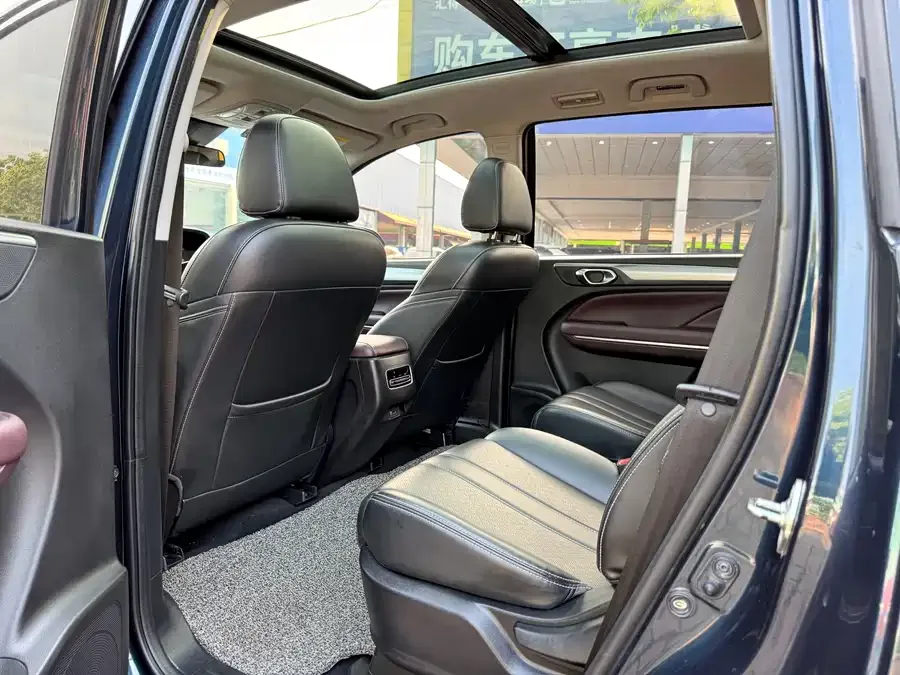 GAC Trumpchi M6 Trumpchi M6 2021 Pro 270T Automatic Exclusive Edition 2022 — миниатюра 2