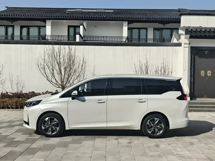 GAC Trumpchi M6 Trumpchi M6 2023 PRO 270T DCT Luxury Edition 2024 — миниатюра 2
