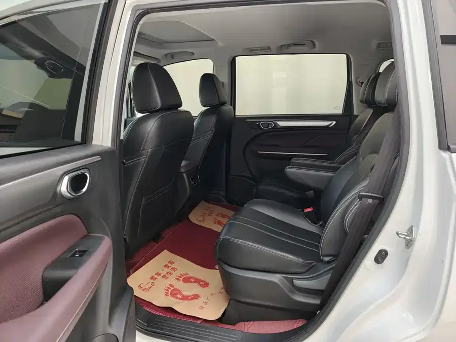 GAC Trumpchi M6 Trumpchi M6 2023 PRO 270T DCT Luxury Edition 2024 — миниатюра 3